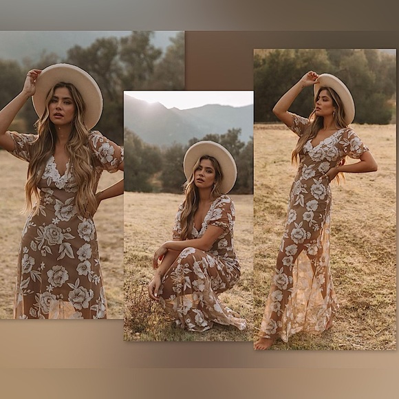 🍦Valencia Embroidered Floral Maxi Dress in Cream size M, NWT✨ - Picture 5 of 10